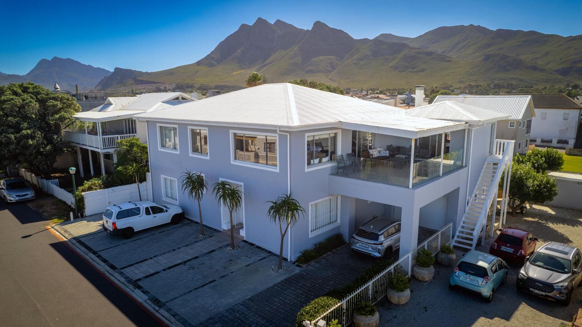 Footprints In Kleinmond Hotel ภายนอก รูปภาพ